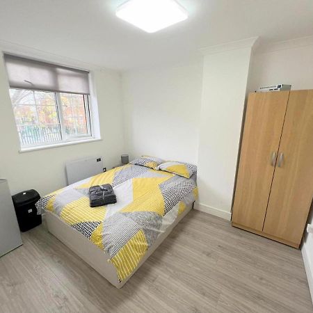 Lilleshall Rooms Mitcham Exterior foto